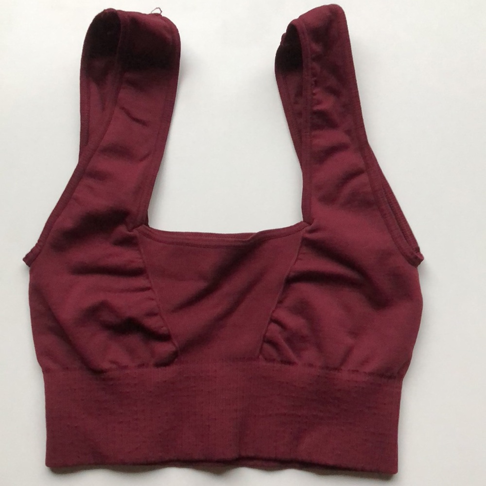 Brand new Free people sports bra 💖